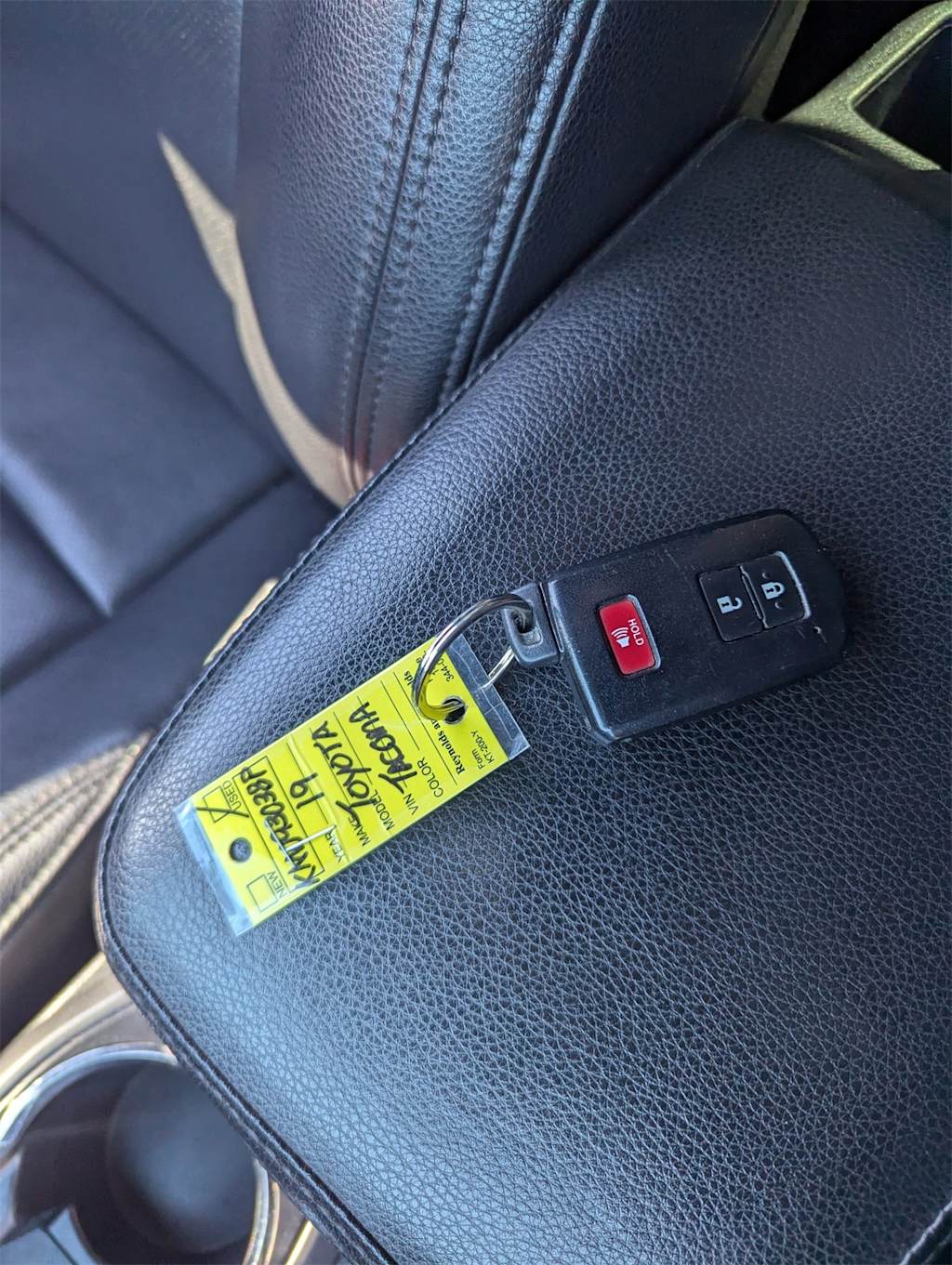 Thumbnail: 2019 Toyota Tacoma - 16