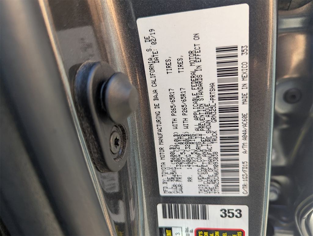 Thumbnail: 2019 Toyota Tacoma - 17