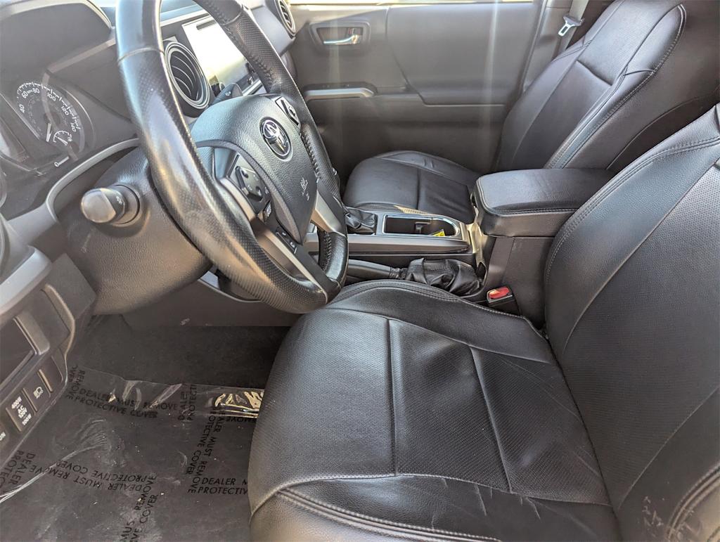 Thumbnail: 2019 Toyota Tacoma - 27