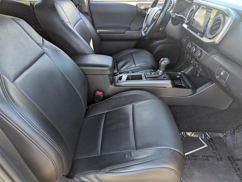 Thumbnail: 2019 Toyota Tacoma - 22