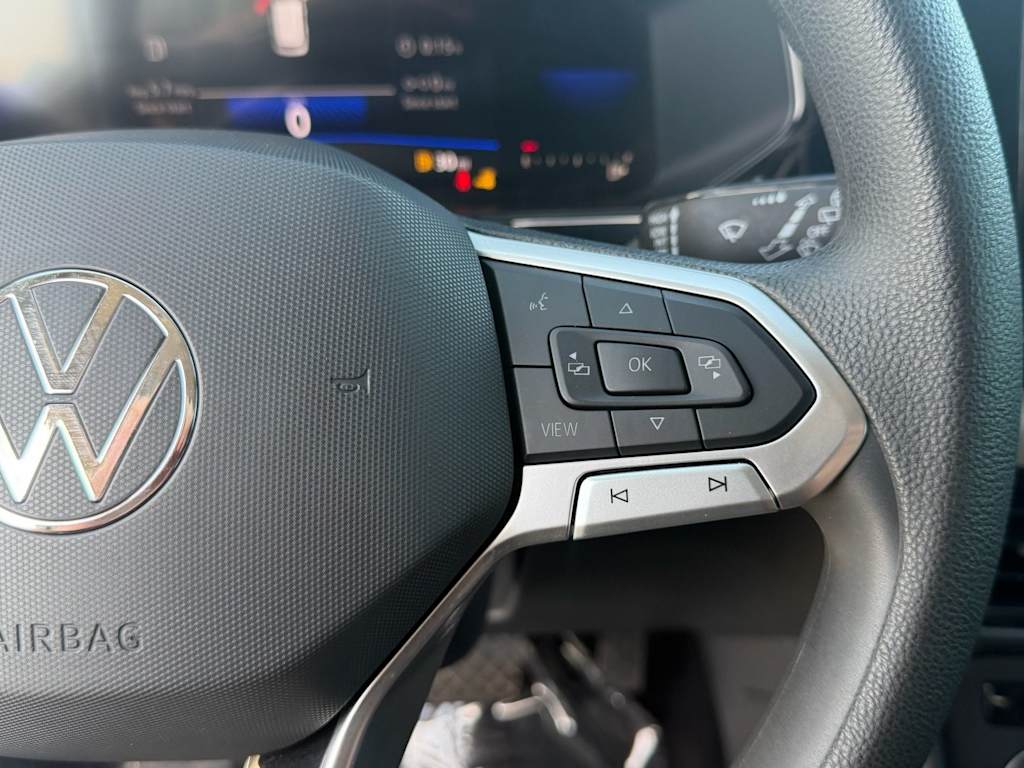 Thumbnail: 2022 Volkswagen Taos - 34