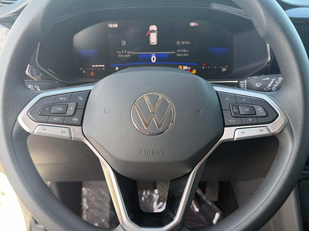 Thumbnail: 2022 Volkswagen Taos - 32
