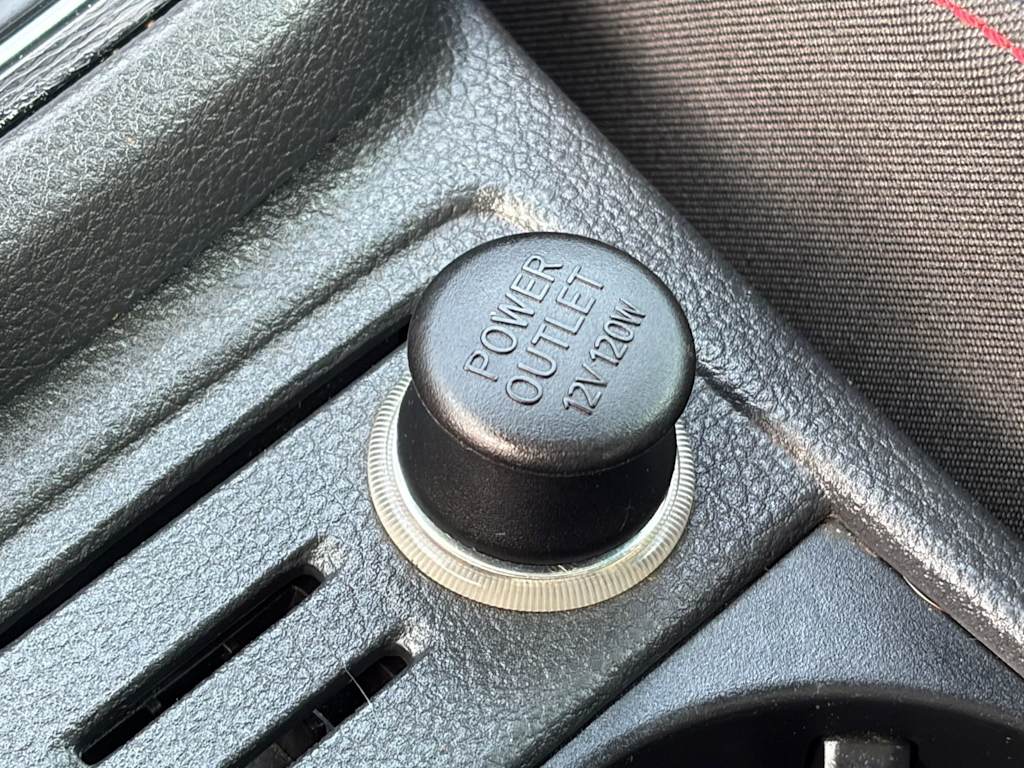 Thumbnail: 2015 Volkswagen Golf - 32