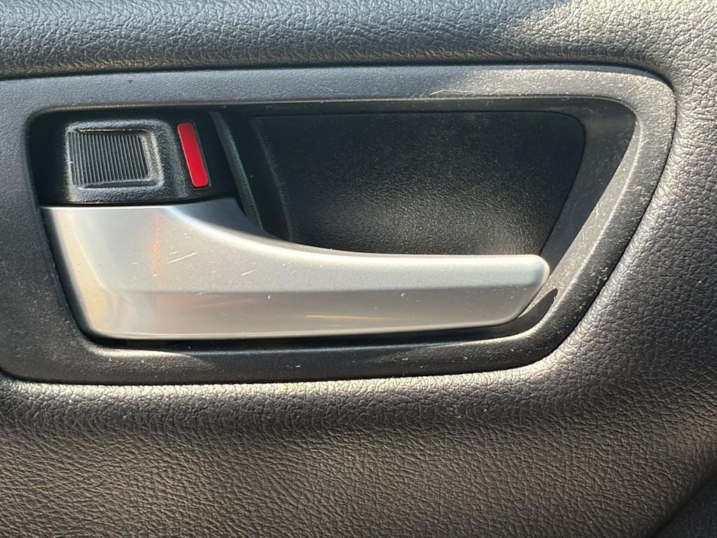Thumbnail: 2017 Toyota Camry - 21