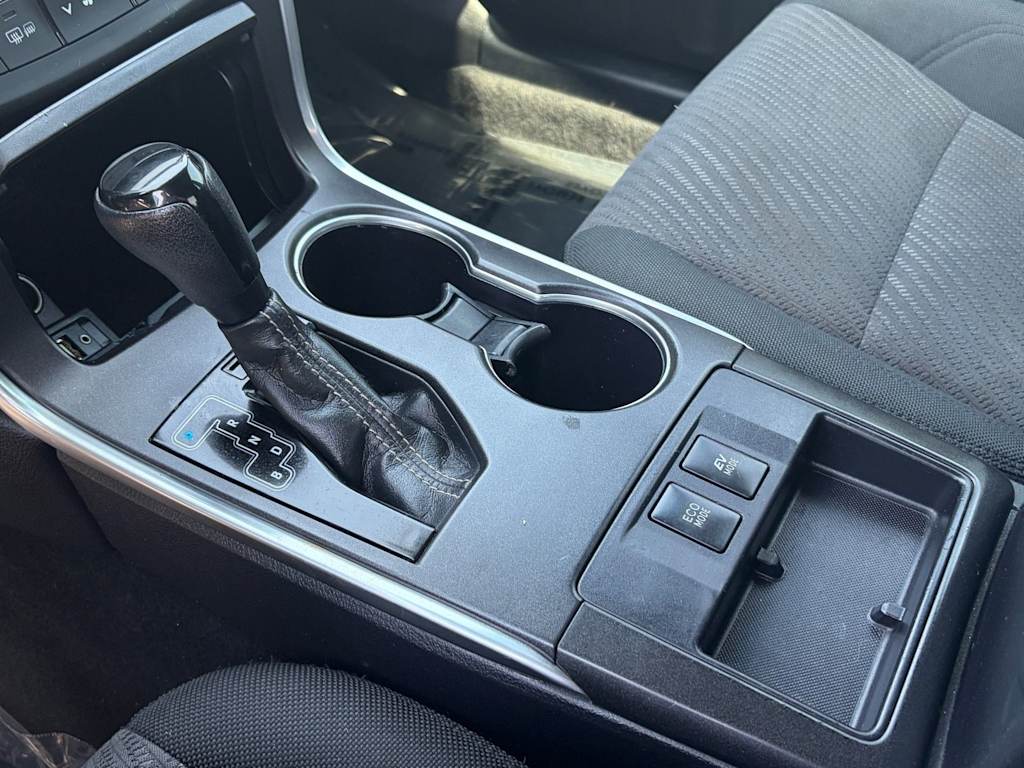 Thumbnail: 2017 Toyota Camry - 28