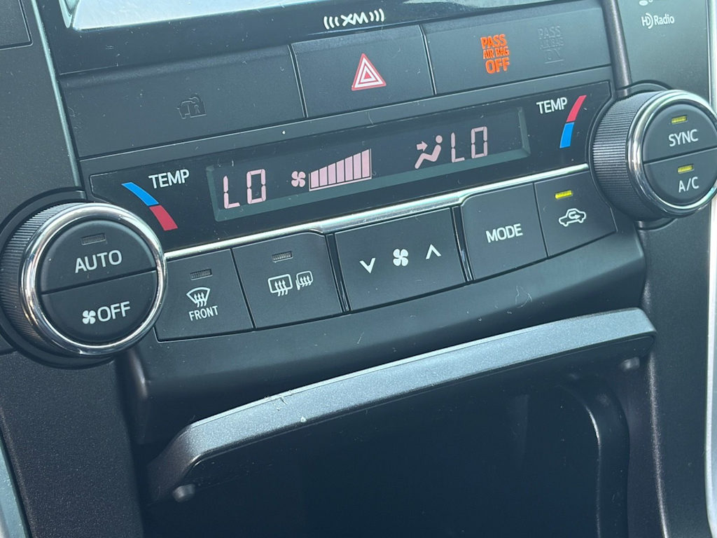 Thumbnail: 2017 Toyota Camry - 26