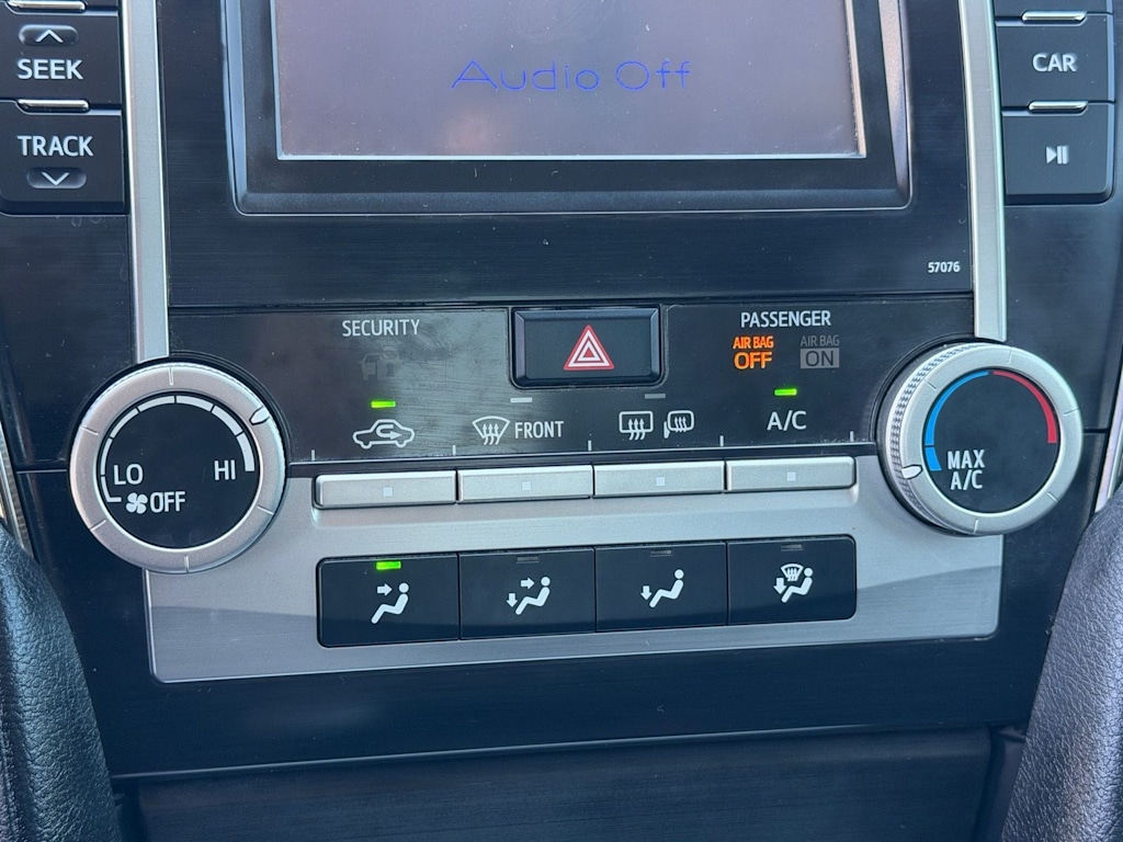 Thumbnail: 2013 Toyota Camry - 20