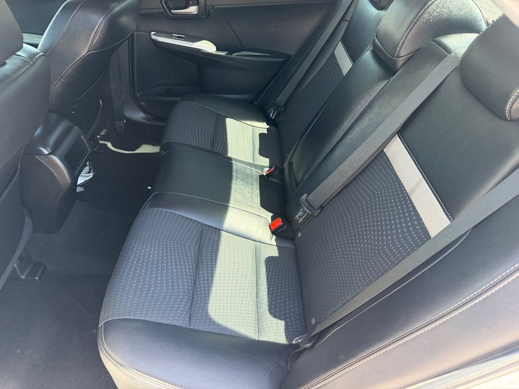 Thumbnail: 2013 Toyota Camry - 9