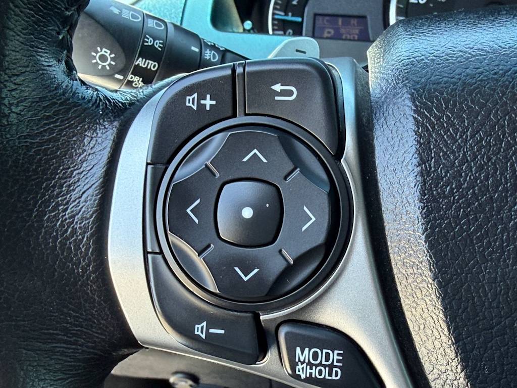 Thumbnail: 2013 Toyota Camry - 22