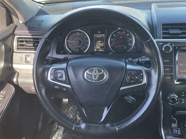 2016 Toyota Camry SE 24