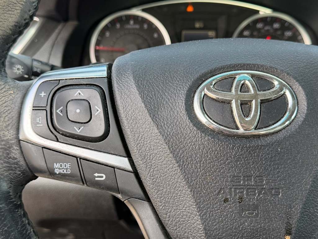 Thumbnail: 2017 Toyota Camry - 15