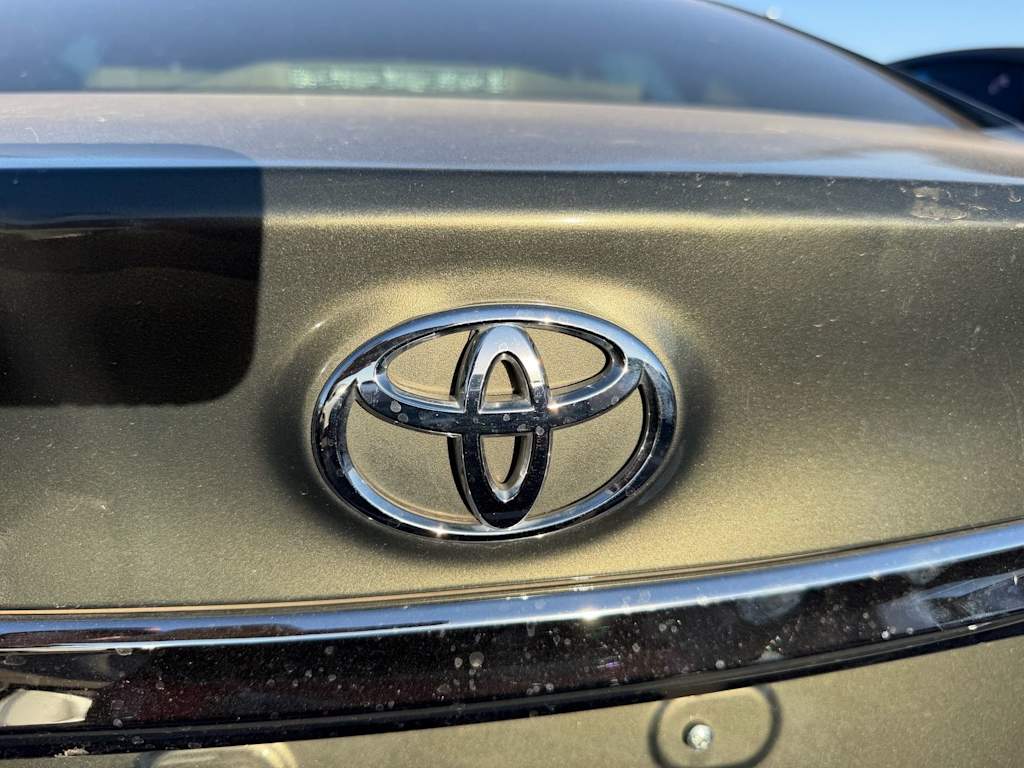Thumbnail: 2013 Toyota Avalon - 4