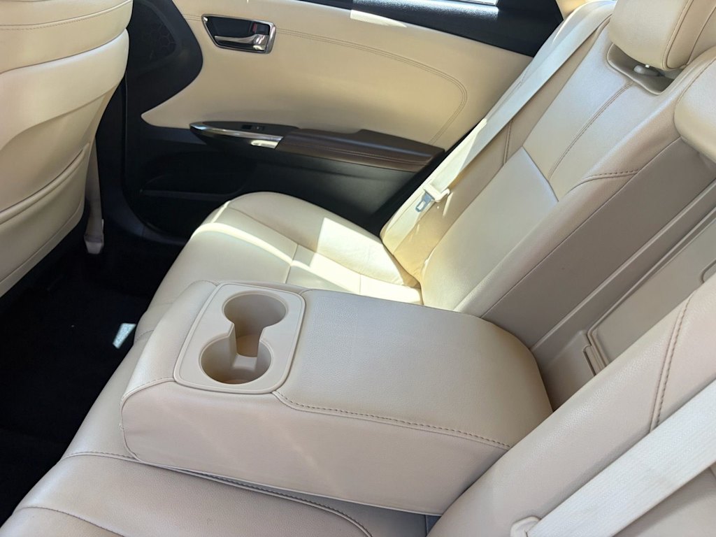 Thumbnail: 2013 Toyota Avalon - 11