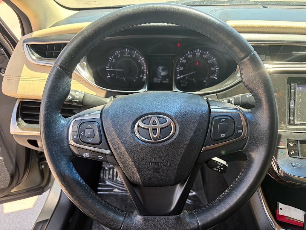 Thumbnail: 2013 Toyota Avalon - 8