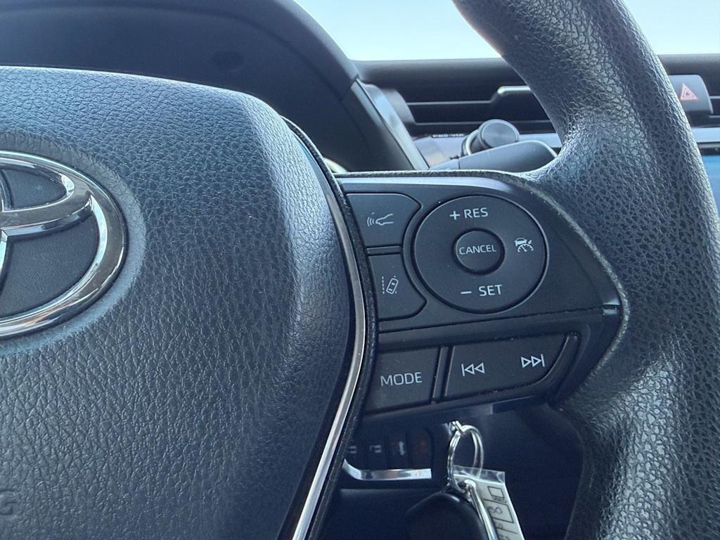 Thumbnail: 2020 Toyota Camry - 14