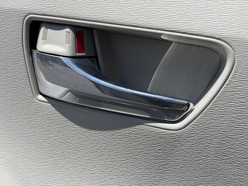 Thumbnail: 2013 Toyota Venza - 20