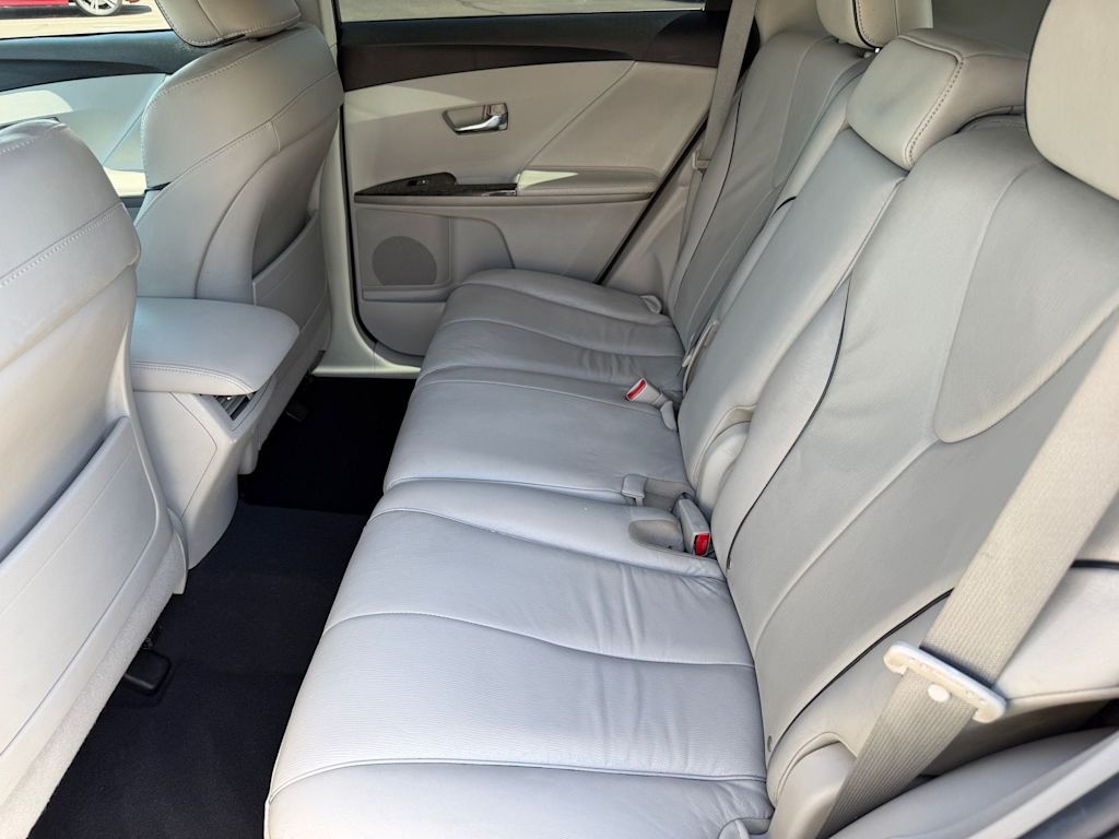 Thumbnail: 2013 Toyota Venza - 9