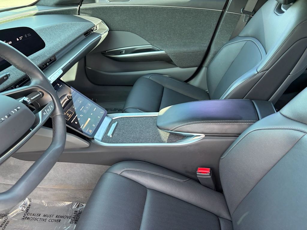 Thumbnail: 2023 Lucid Air - 8