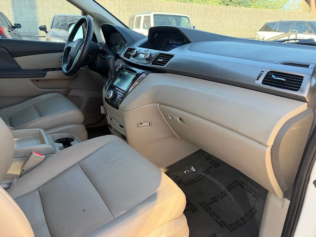 Thumbnail: 2016 Honda Odyssey - 9