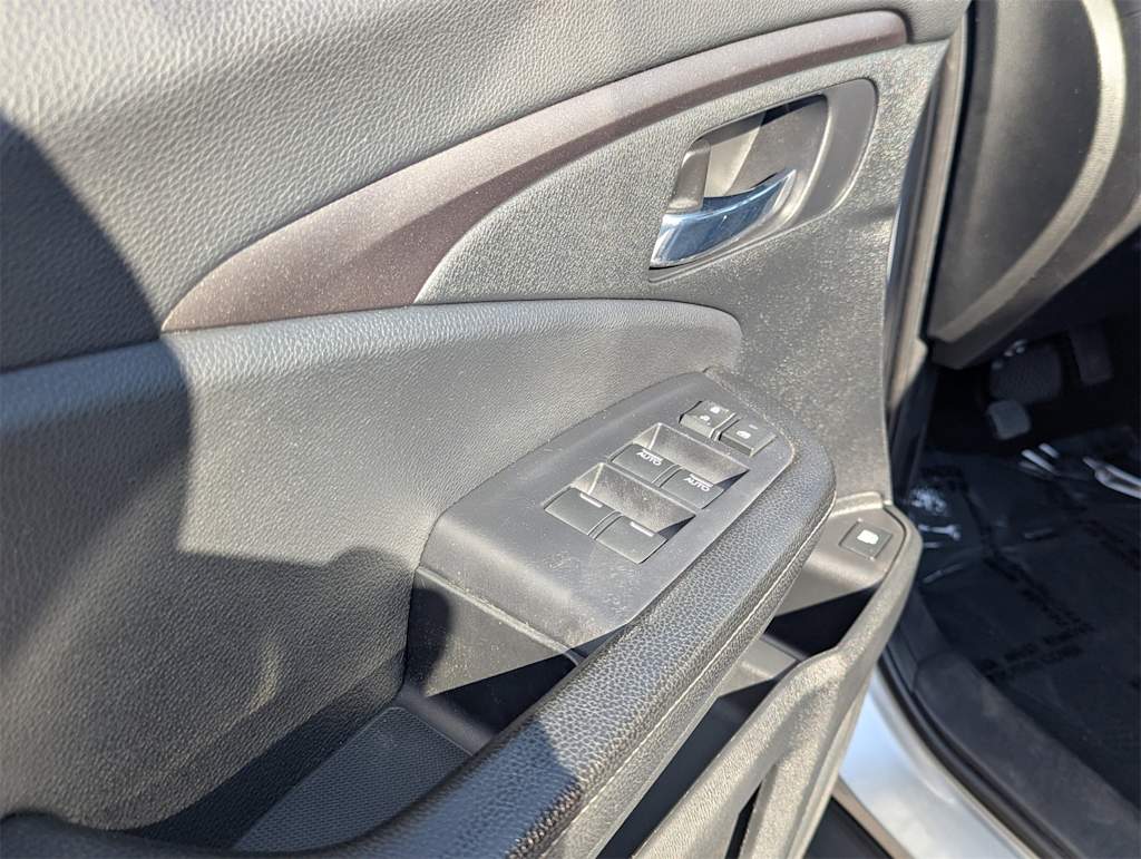 Thumbnail: 2019 Honda Ridgeline - 28