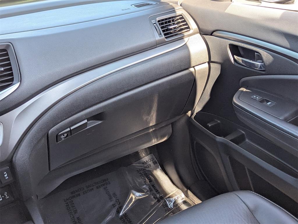 Thumbnail: 2019 Honda Ridgeline - 23