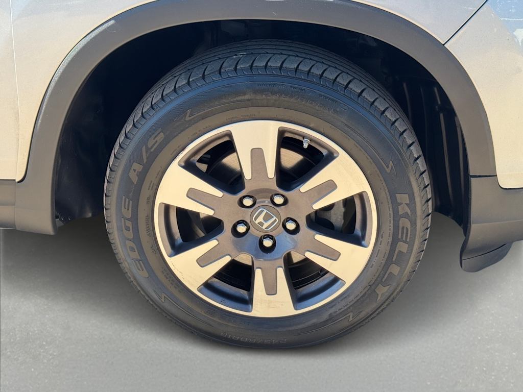 Thumbnail: 2019 Honda Ridgeline - 8