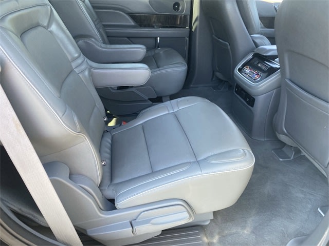 Thumbnail: 2018 Lincoln Navigator - 11
