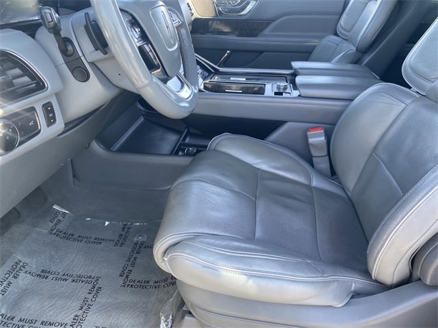 Thumbnail: 2018 Lincoln Navigator - 28