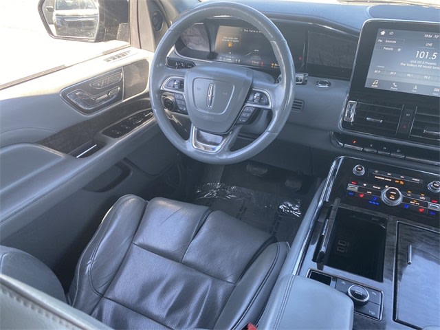 Thumbnail: 2018 Lincoln Navigator - 8
