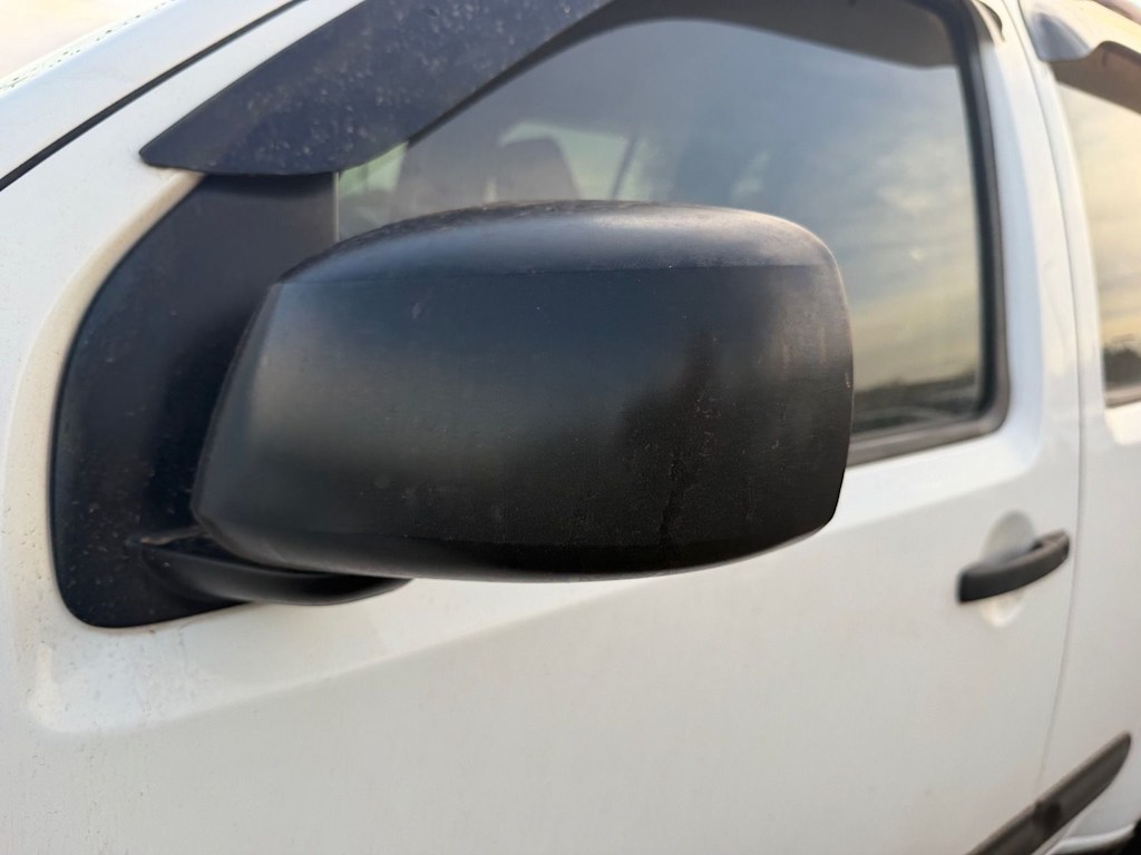 Thumbnail: 2013 Nissan Xterra - 32