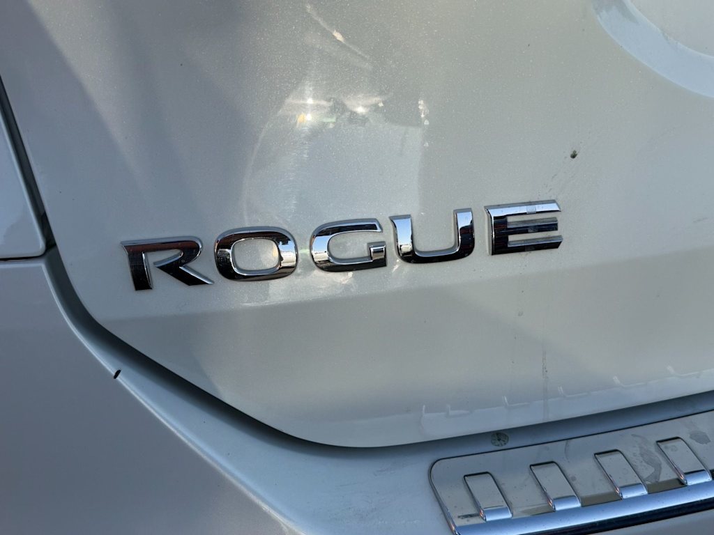 Thumbnail: 2014 Nissan Rogue - 19