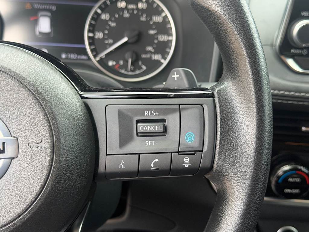 Thumbnail: 2021 Nissan Rogue - 24