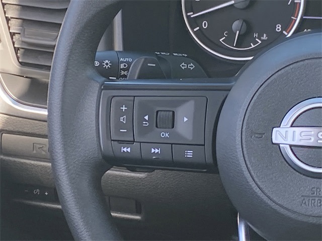 2024 Nissan Rogue S 26