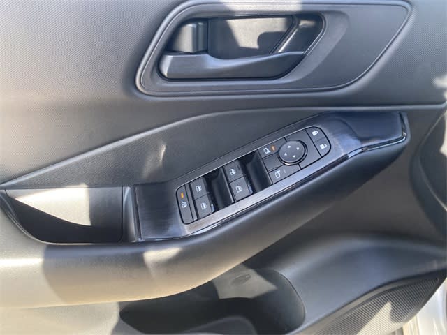 2024 Nissan Rogue S 29