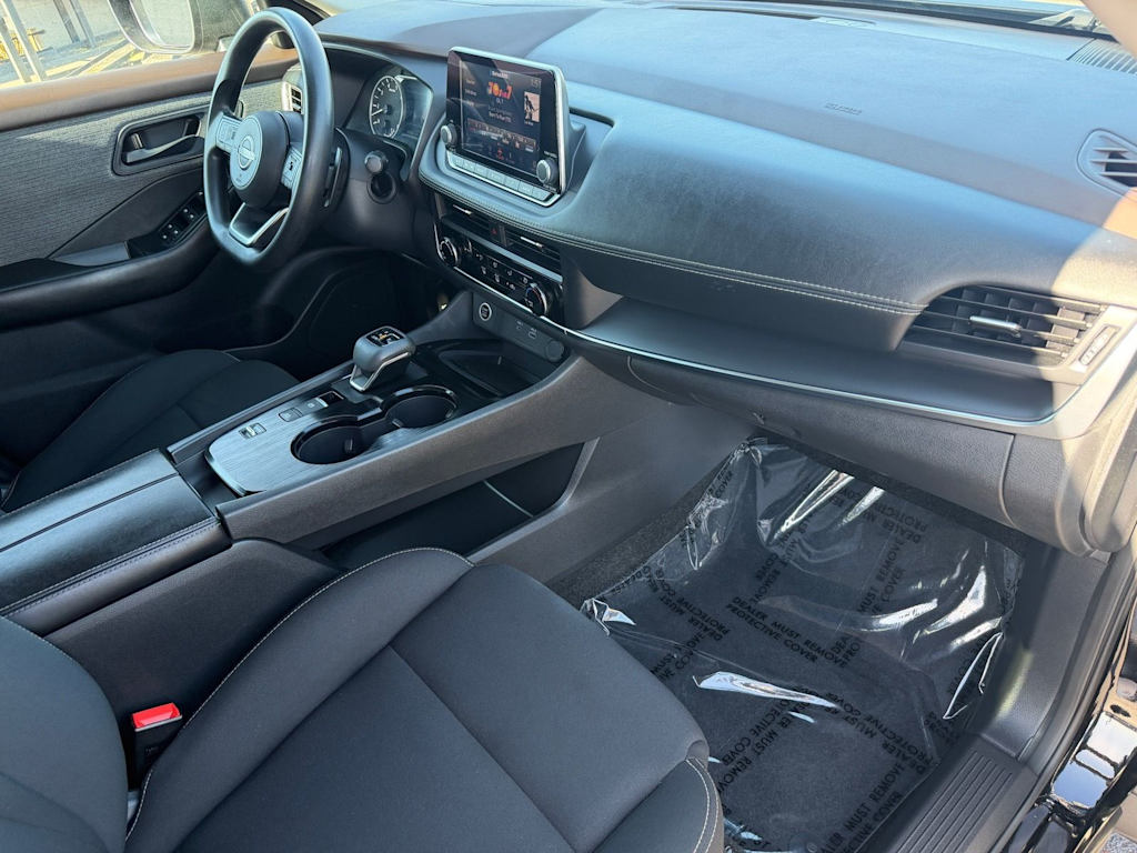 Thumbnail: 2023 Nissan Rogue - 2