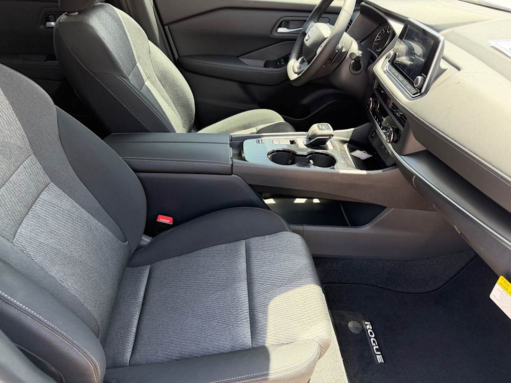 Thumbnail: 2026 Nissan Rogue - 9