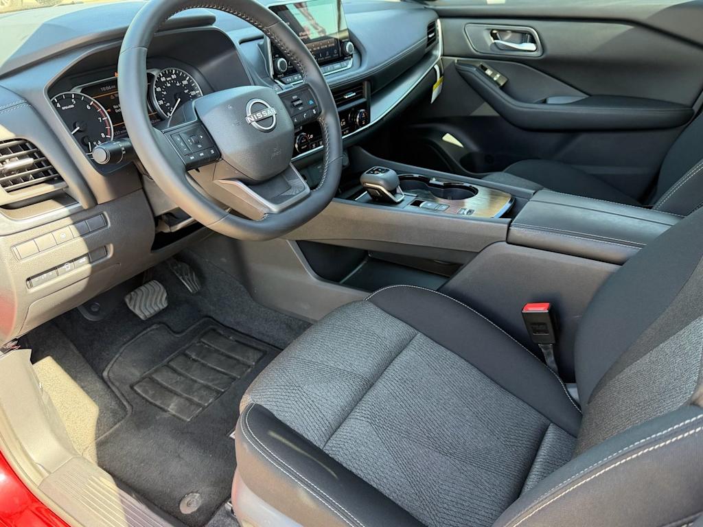 Thumbnail: 2026 Nissan Rogue - 9
