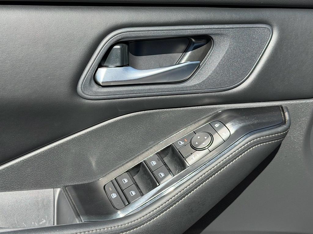 Thumbnail: 2026 Nissan Rogue - 27