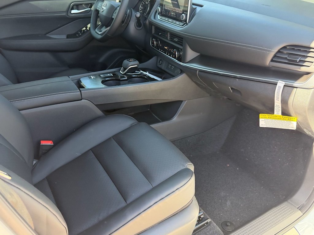 Thumbnail: 2026 Nissan Rogue - 8