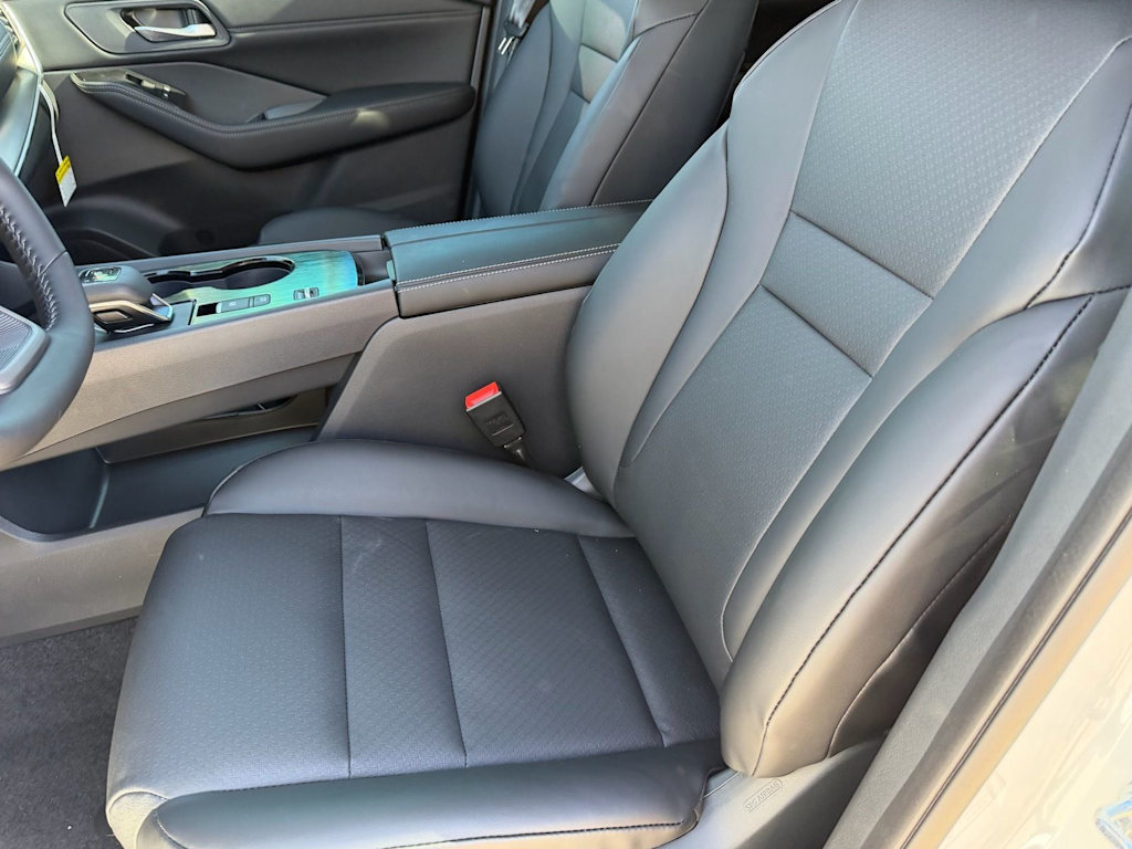 Thumbnail: 2026 Nissan Rogue - 24