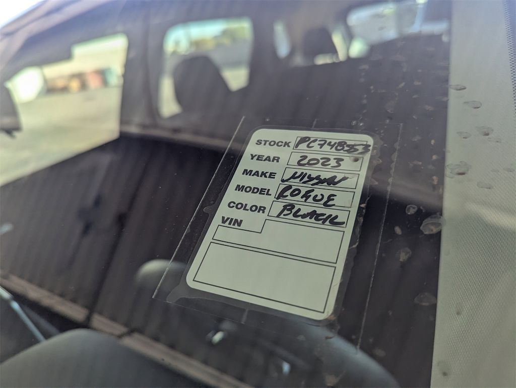 Thumbnail: 2023 Nissan Rogue - 22