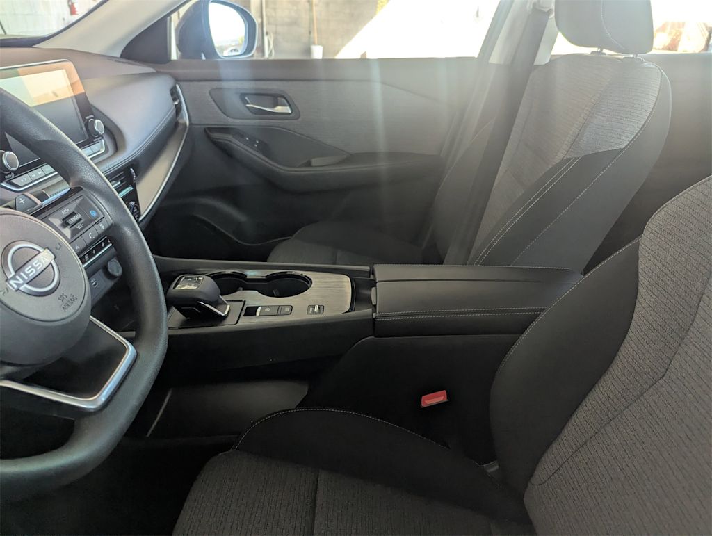 Thumbnail: 2023 Nissan Rogue - 5