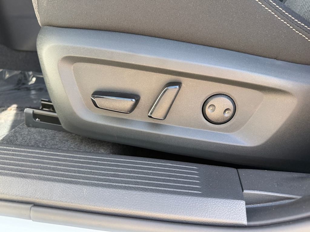 Thumbnail: 2026 Nissan Rogue - 13