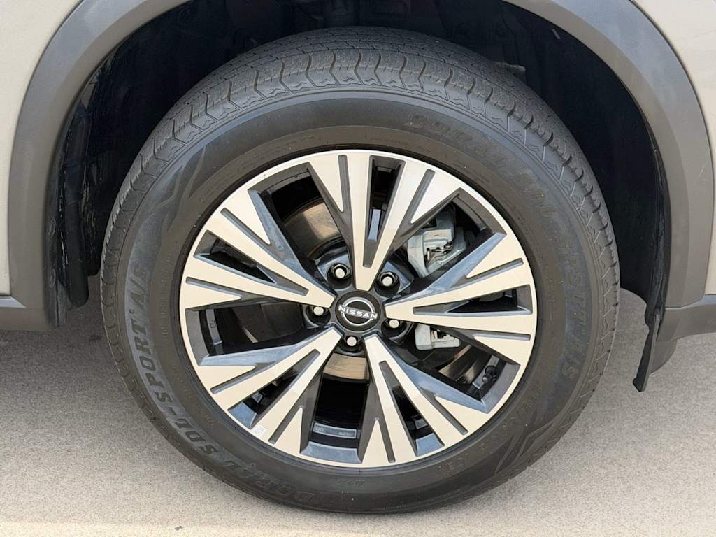 Thumbnail: 2022 Nissan Rogue - 7
