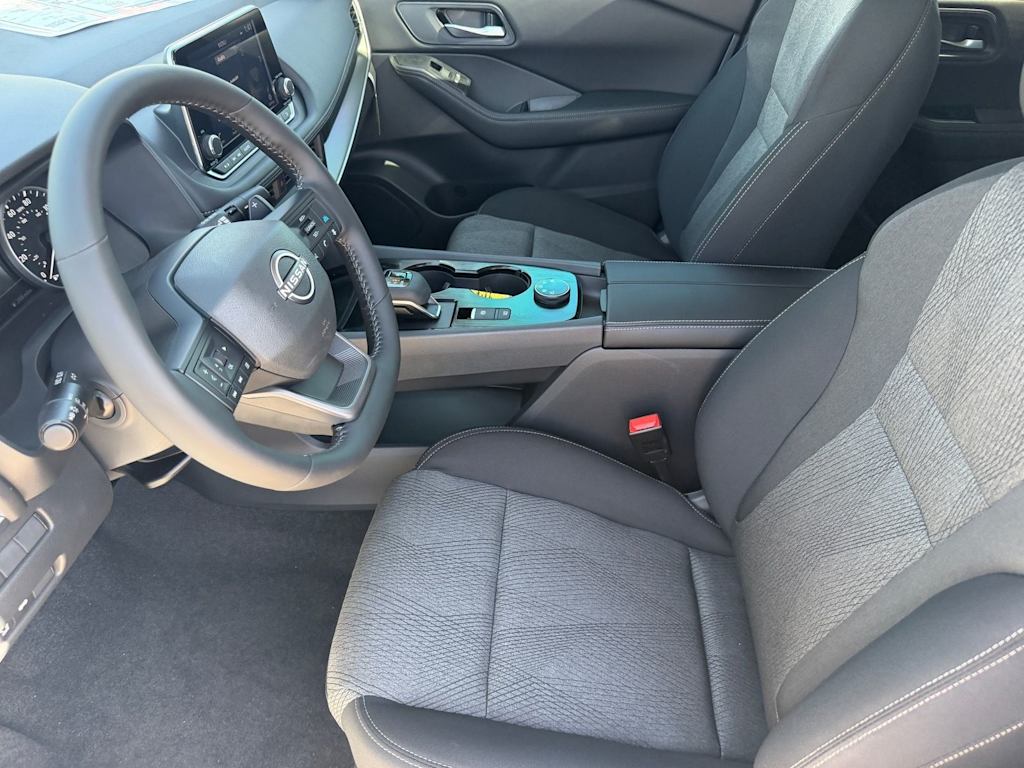 Thumbnail: 2026 Nissan Rogue - 10