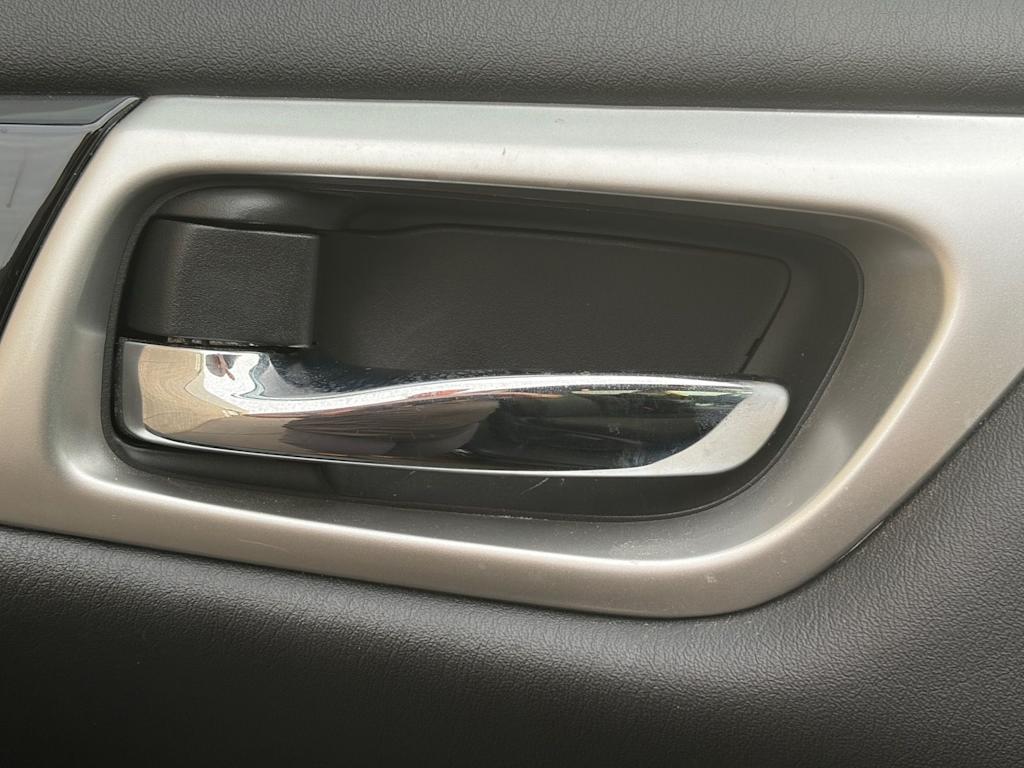Thumbnail: 2020 Nissan Pathfinder - 8