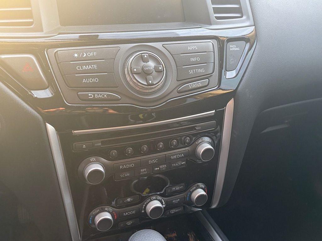 Thumbnail: 2020 Nissan Pathfinder - 12