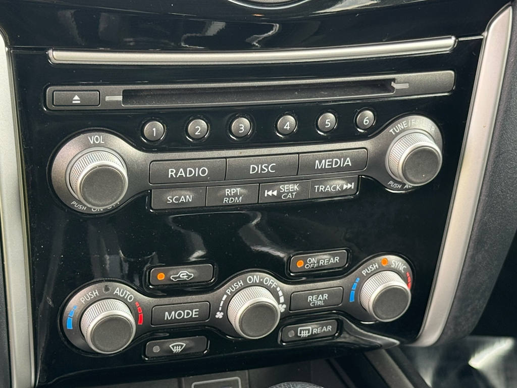 Thumbnail: 2020 Nissan Pathfinder - 30