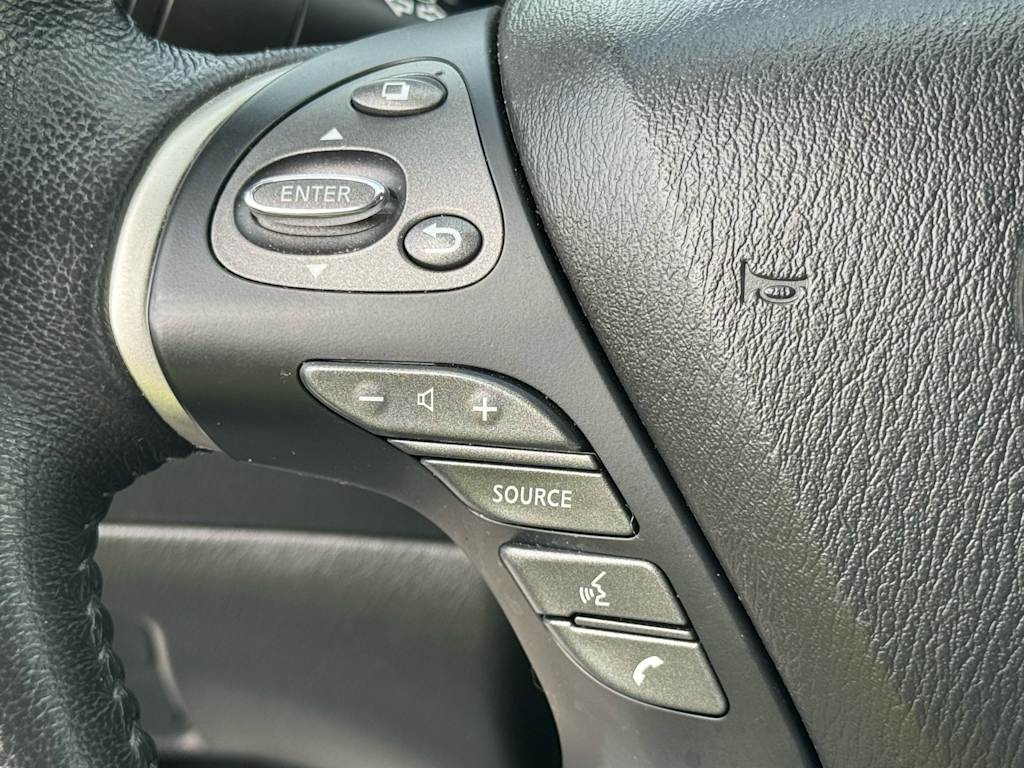 Thumbnail: 2020 Nissan Pathfinder - 24