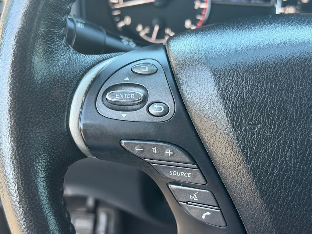 Thumbnail: 2020 Nissan Pathfinder - 22
